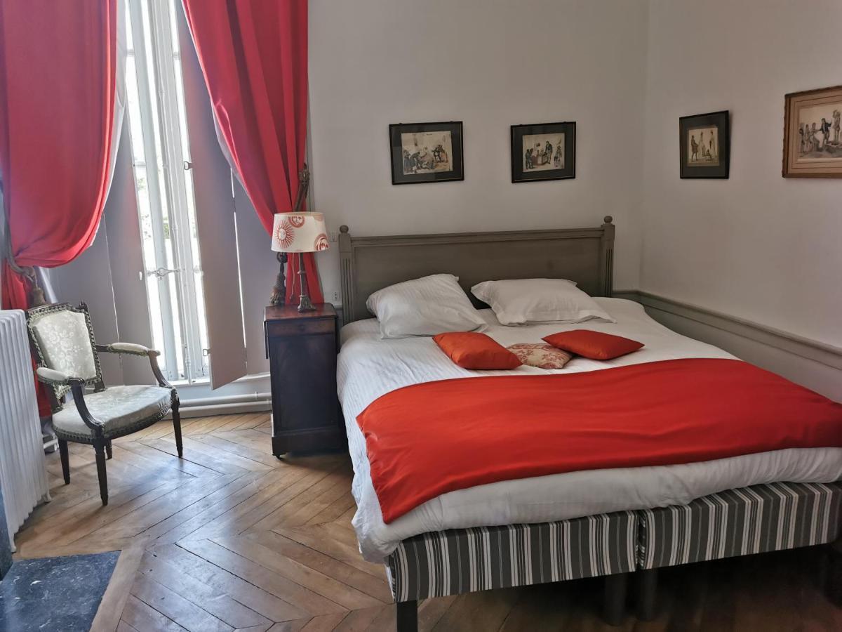 Chateau Des Barres Sainpuits Extérieur photo